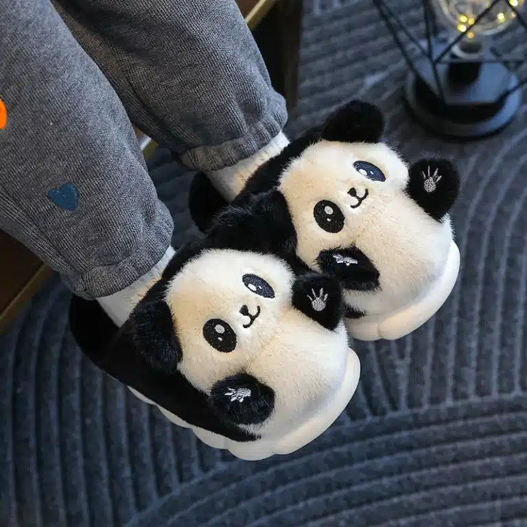 Chaussons Panda 1