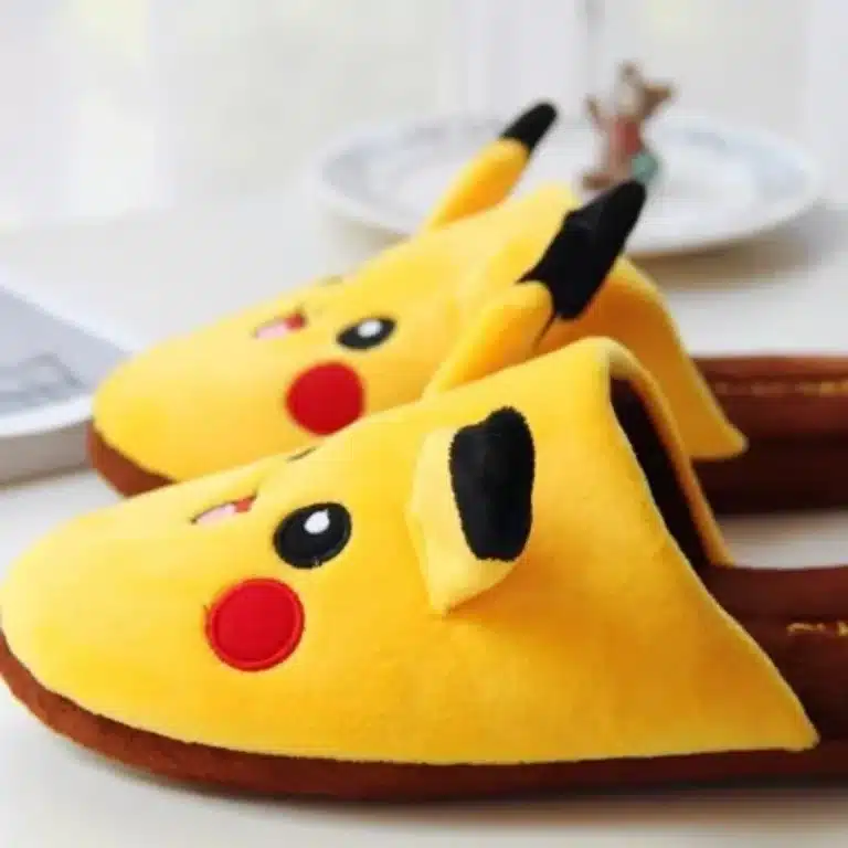 Chausson Pikachu Adulte 2