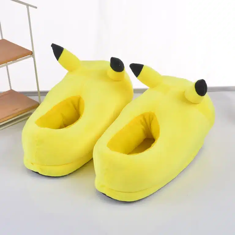Pantoufle Pikachu Homme 3