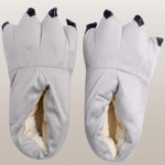 Pantoufles-de-patte-d-animal-de__1_-removebg-preview