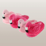 Pantoufles-flamant-rose-en-peluc-removebg-preview