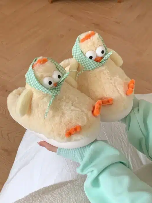 Pantoufle Poulet Femme 1