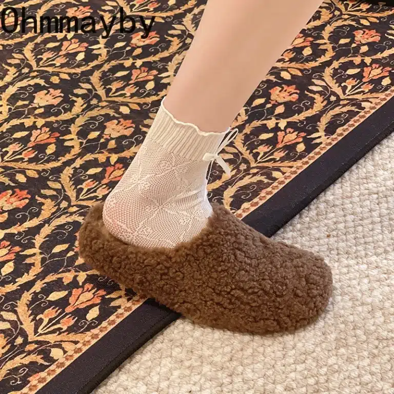 Pantoufle Molletonnée Femme 5