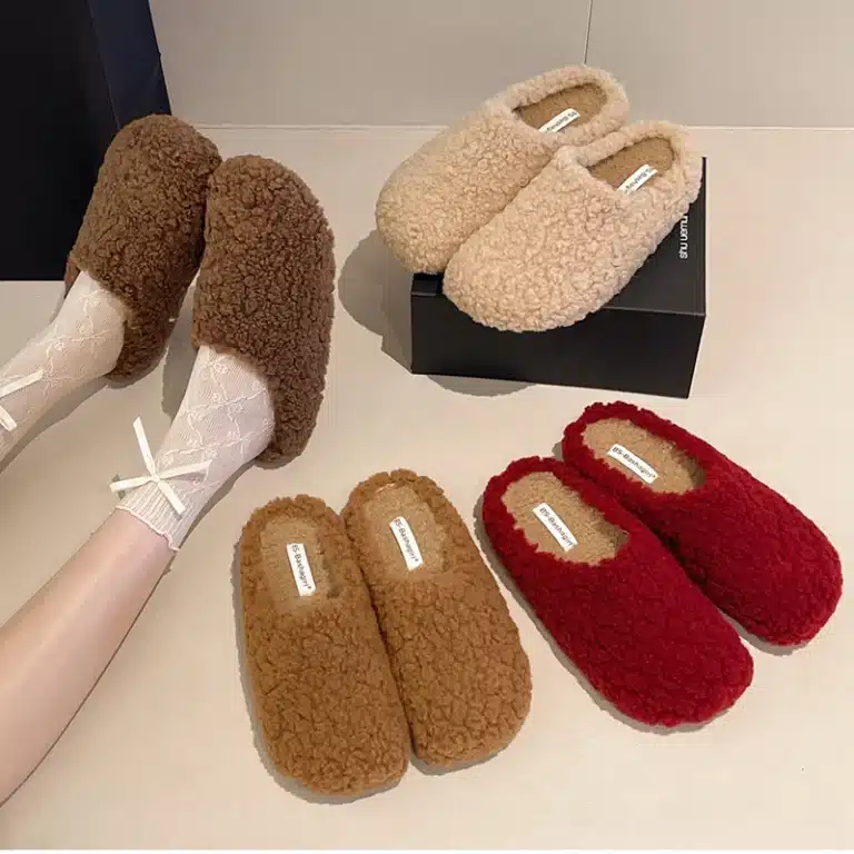 Pantoufle Molletonnée Femme 11