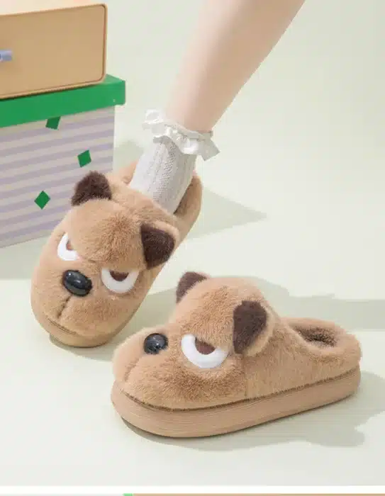 Pantoufles Chien Qui Boude 5