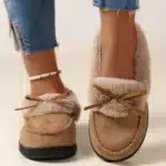 Pantoufles d'hiver en coton chaud pour femmes, fausse fourrure, toboggans épais en peluche pour la maison, chaussures de sol d'intérieur coordonnantes, bottes de neige confortables 1