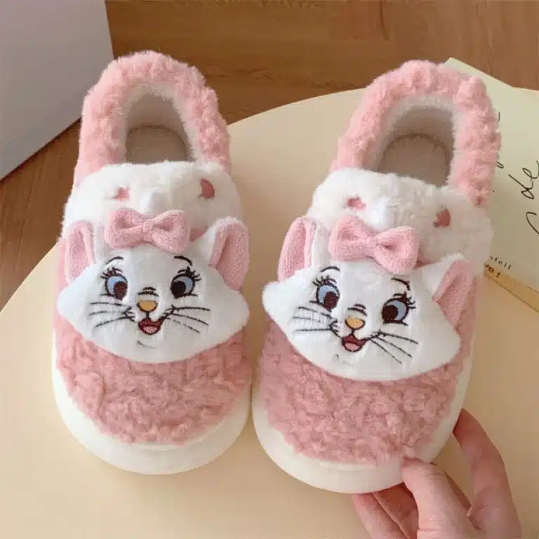 Chaussons Marie Disney 2