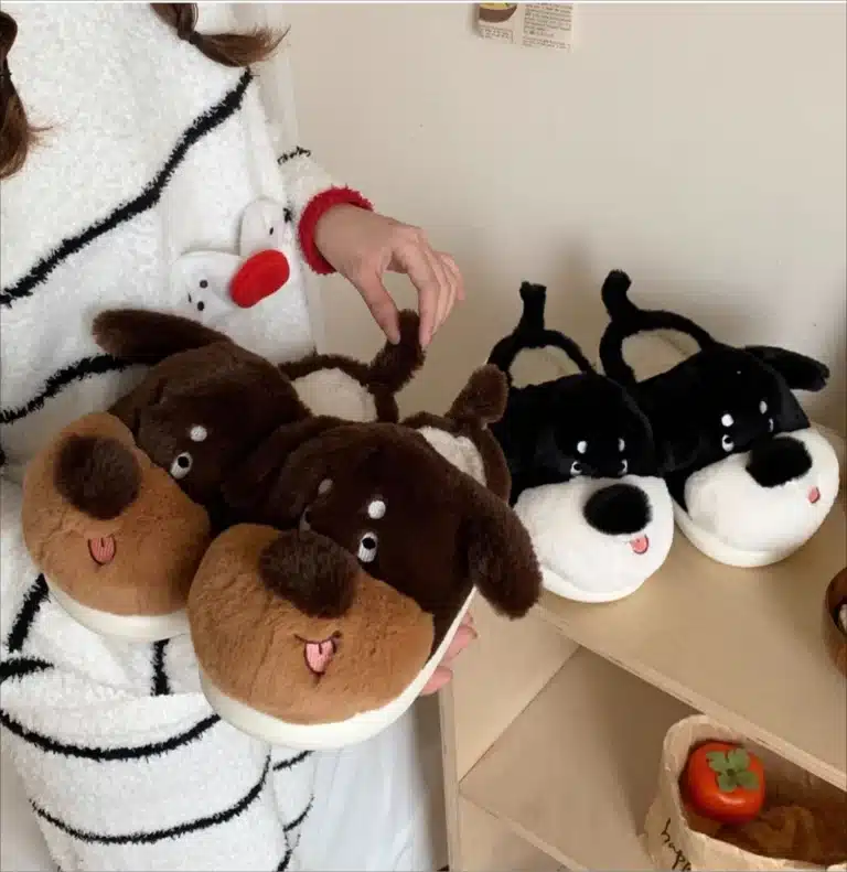 Pantoufles Chien Qui Tire La Langue 8