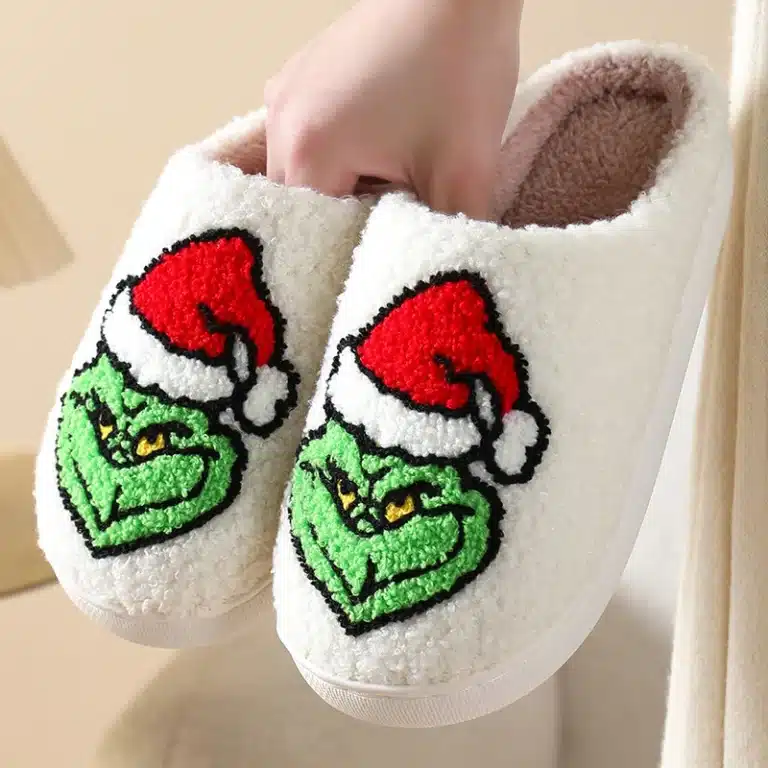 Pantoufles Grinch Noël 3