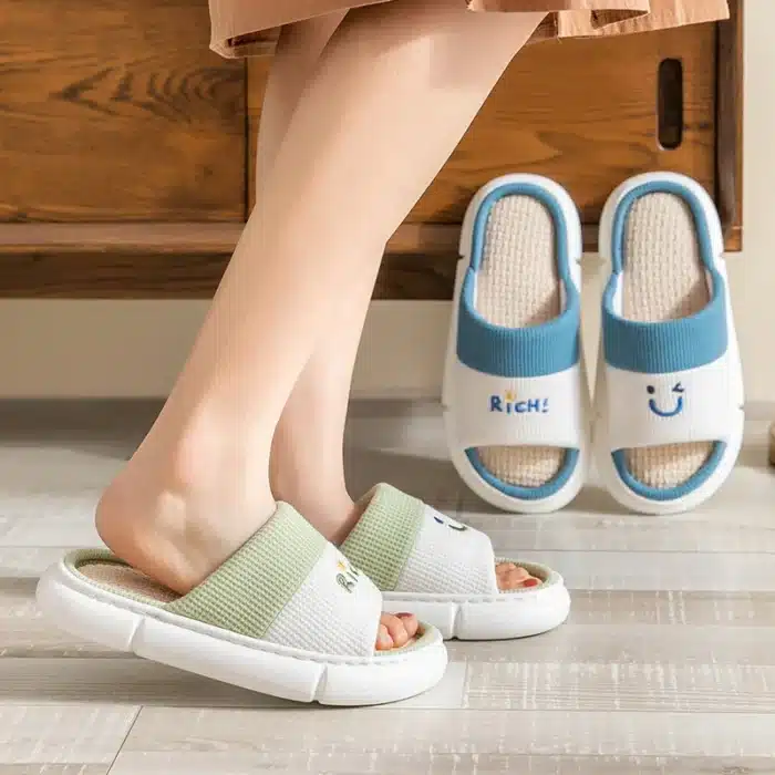 Pantoufles Smiley Lin 5