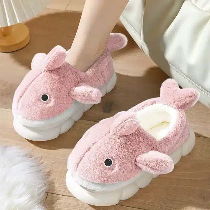 Pantoufles Requin Rose 1