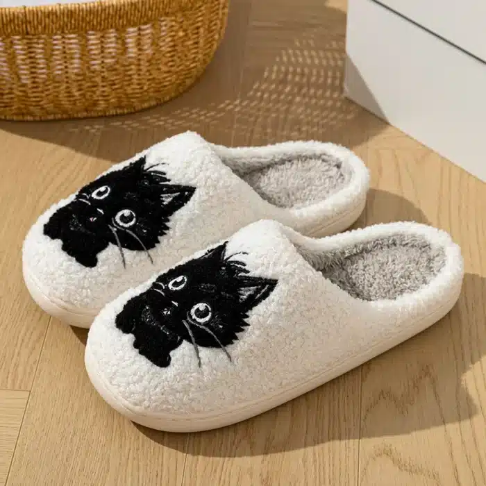 Pantoufles Chat Noir Mignon 2