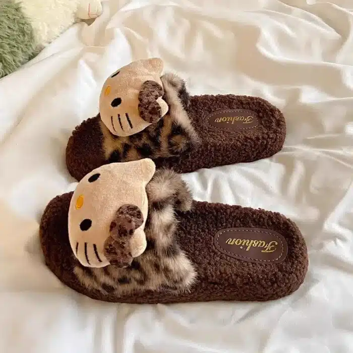 Pantoufles Hello Kitty Léopard 1