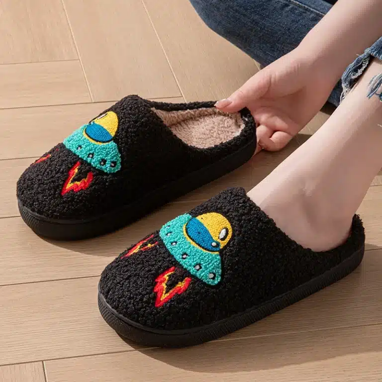 Pantoufles Soucoupe Volante 3