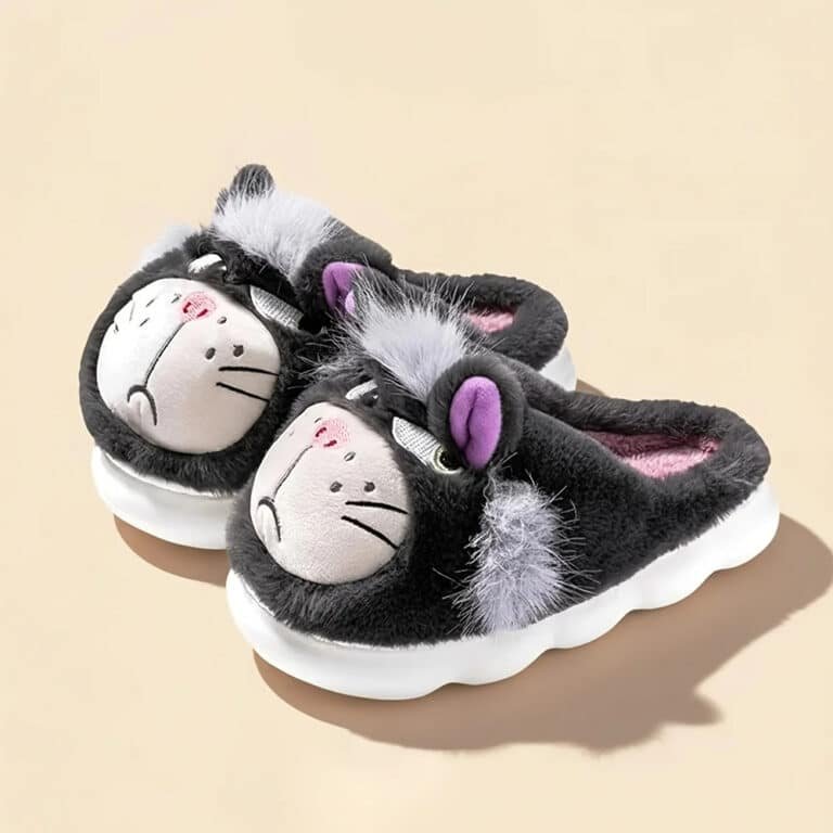 black_slippers