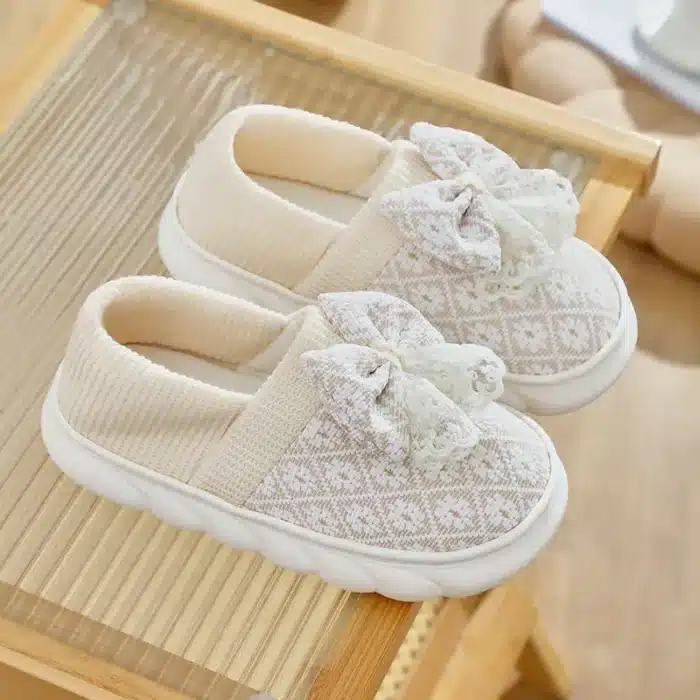 Pantoufles Fermées Avec Noeud 3