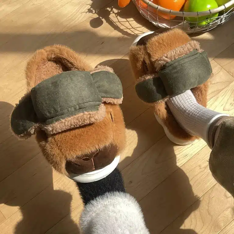 Pantoufles Capybara Chapka 3