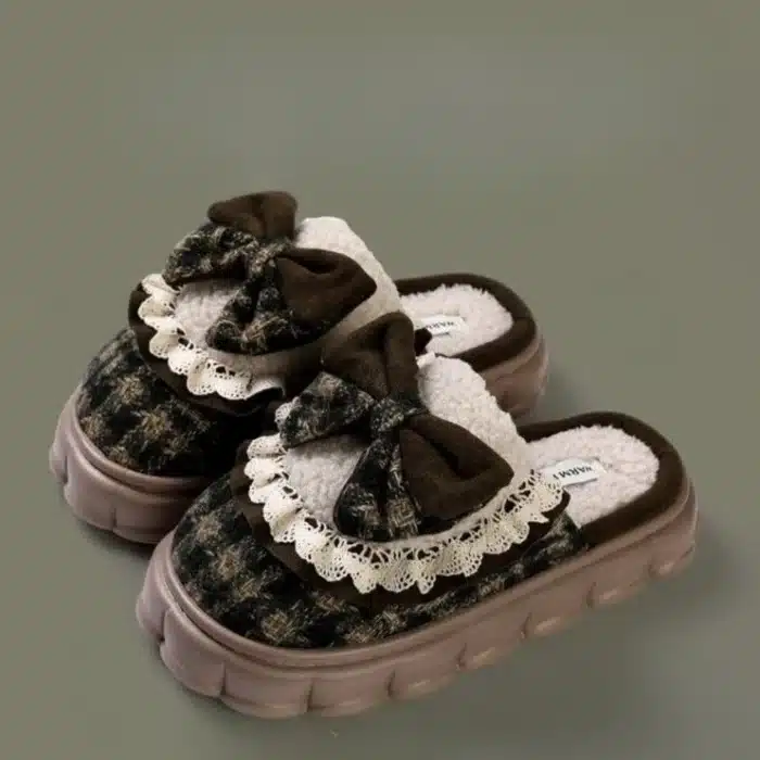 Chaussons Ouverts Mignons 1