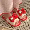Pantoufles Eté Hello Kitty Avec Gros Noeud Rouge 1