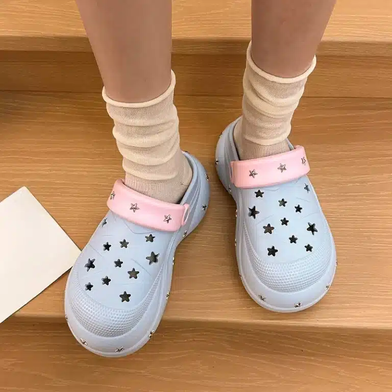 Pantoufles Crocs Avec Etoiles 2