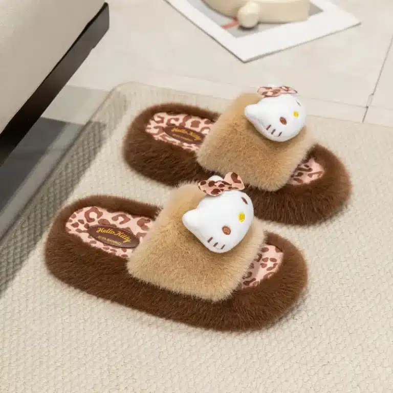 Pantoufles Peluche Hello Kitty Léopard 8