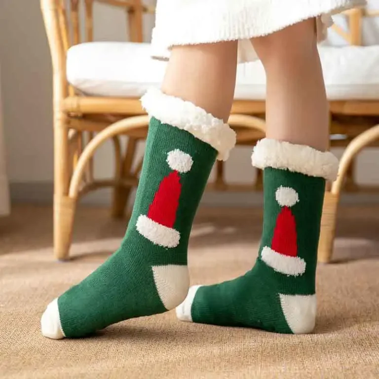 Chaussons Chaussettes Bonnet Père Noël 3