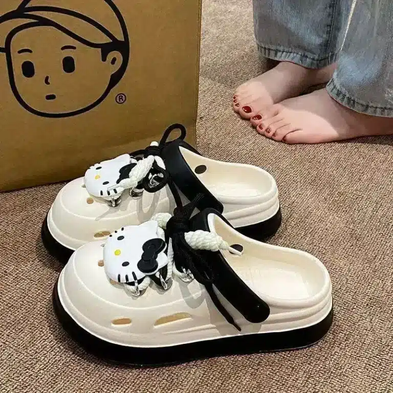 Sabots imprimés Hello Kitty, sandales creuses respirantes à motif de dessin animé mignon, légers et antidérapants, pour le jardin et la plage, pour femmes, usage quotidien 4