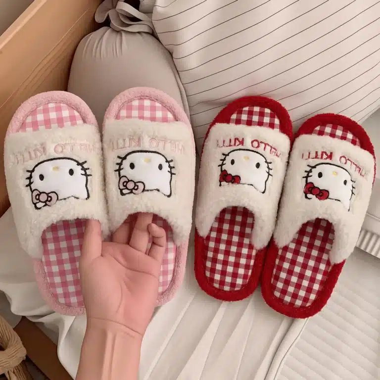 Pantoufles Hello Kitty A Carreaux 3