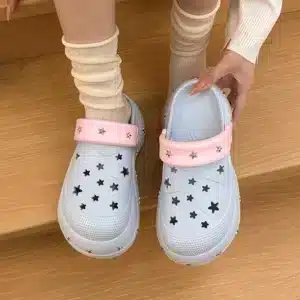 Pantoufles Crocs Avec Etoiles 1