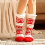 Chaussons Chaussettes Rouges Et Blancs 1