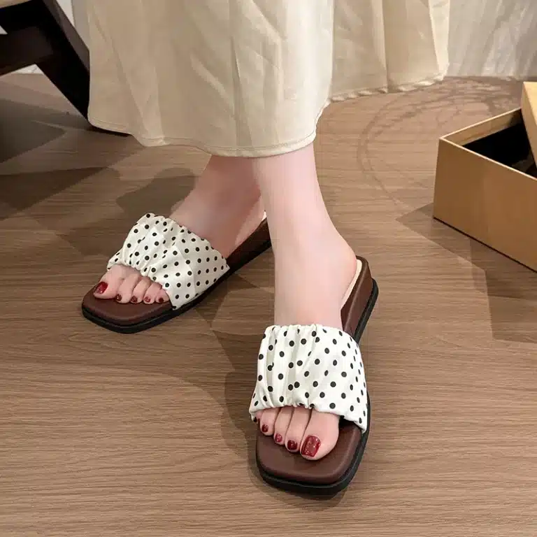 Claquettes Femme Petits Pois 10