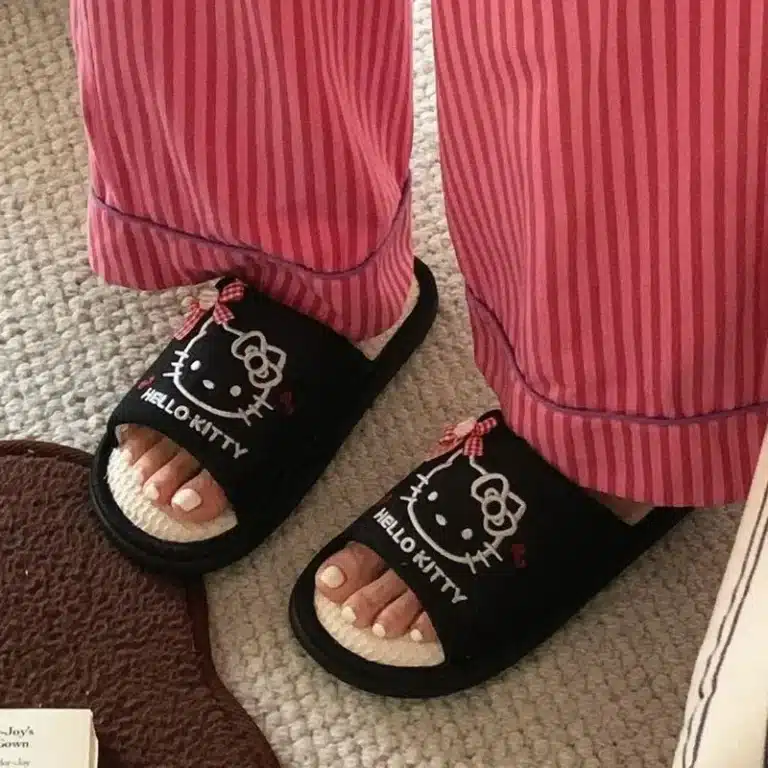 Pantoufles Eté Hello Kitty Noires 2