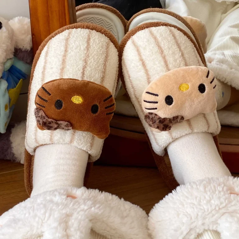 Pantoufles Hello Kitty A Rayures 2