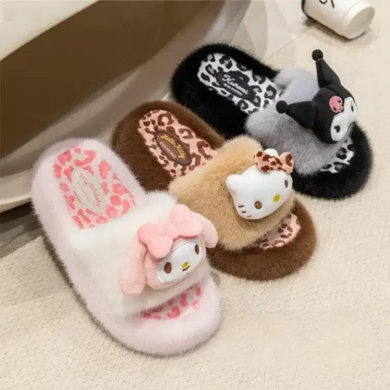 Pantoufles Peluche Hello Kitty Léopard 1