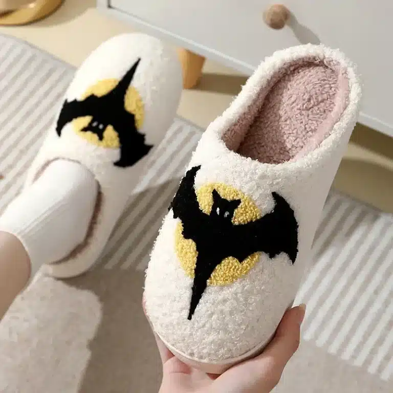 Pantoufles Chauve Souris Lune 1