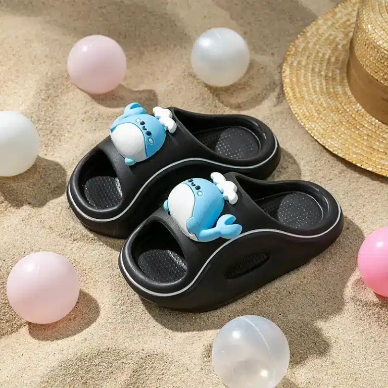Claquettes Enfant Baleine Kawaii 3
