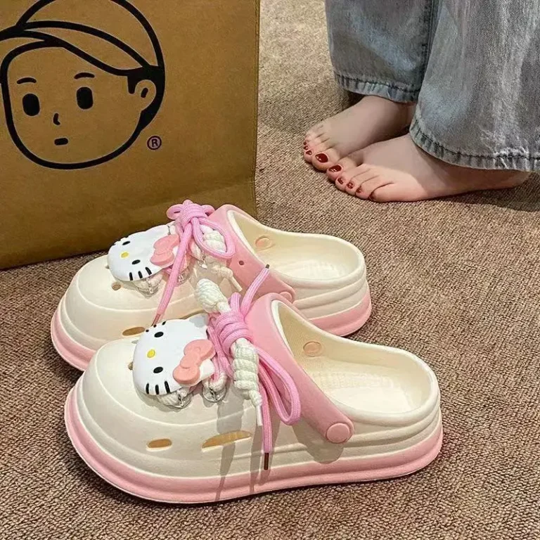 Sabots imprimés Hello Kitty, sandales creuses respirantes à motif de dessin animé mignon, légers et antidérapants, pour le jardin et la plage, pour femmes, usage quotidien 3