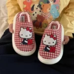 Chaussons Hello Kitty A Carreaux 2