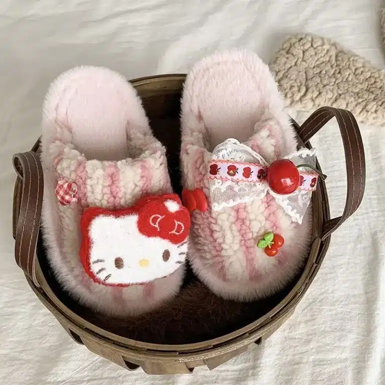 Pantoufles Hello Kitty Noël A Rayures 3