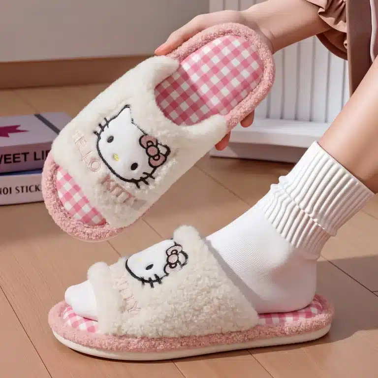 Pantoufles Hello Kitty A Carreaux 4