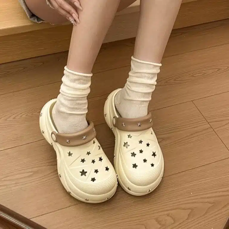 Pantoufles Crocs Avec Etoiles 4