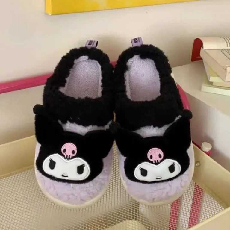 Pantoufles Hello Kitty Fourrées Kuromi 2