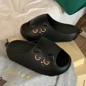 Claquettes Chat Noir Qui Boude 1