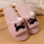 Claquettes Brodées Chat Noir 1