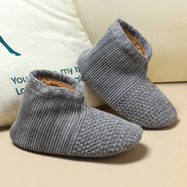 Chaussons Chaussettes Courtes Grises 1