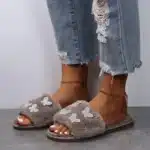 Chaussons Fourrés Papillons Brillants 8