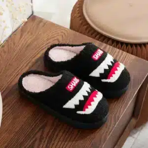 Chaussons Brodés Dents De Requin 1