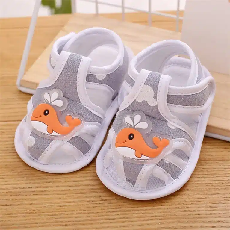 Chaussons Bébé Baleine Kawaii 2