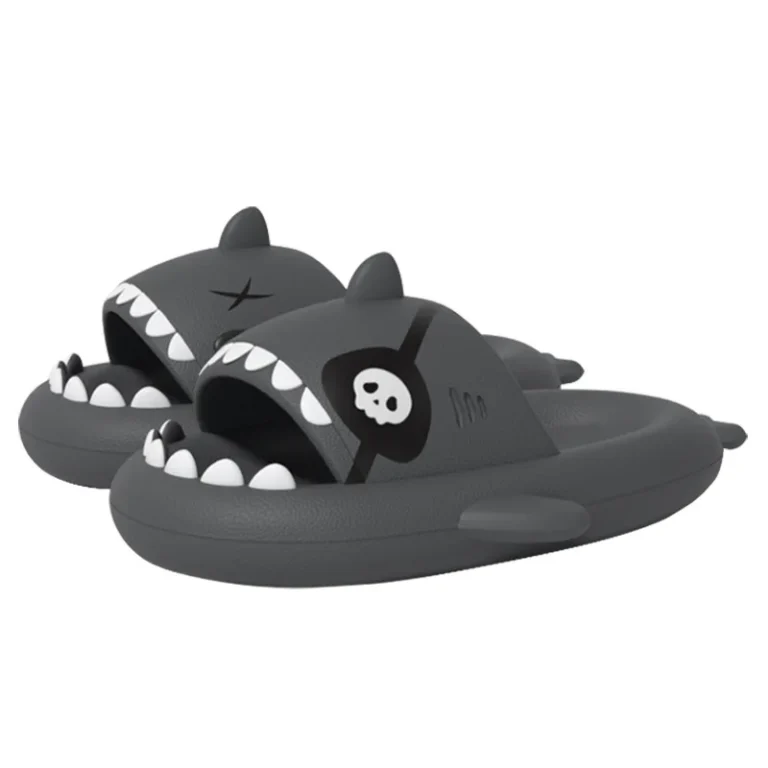 Chaussons Requin Pirate 6