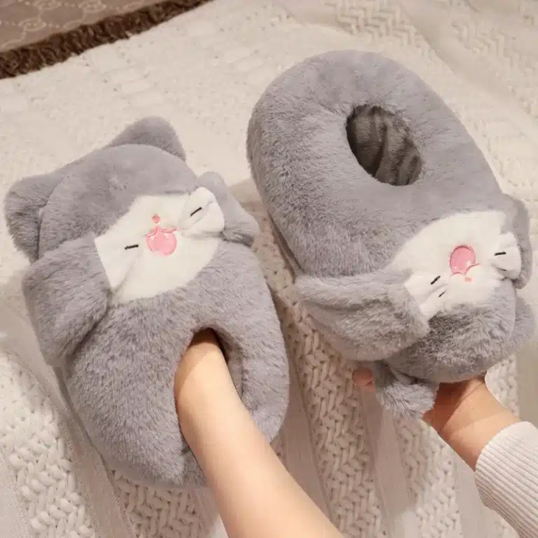 Pantoufles Moelleuses Enveloppantes Chat 1